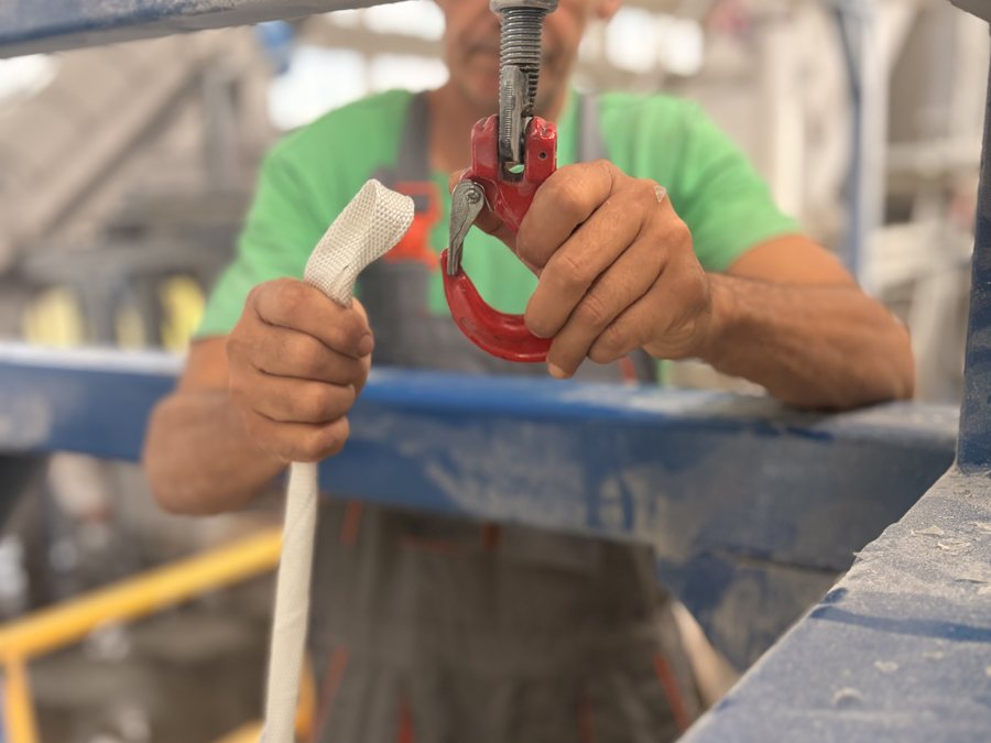 Operator at the PET flake washing line